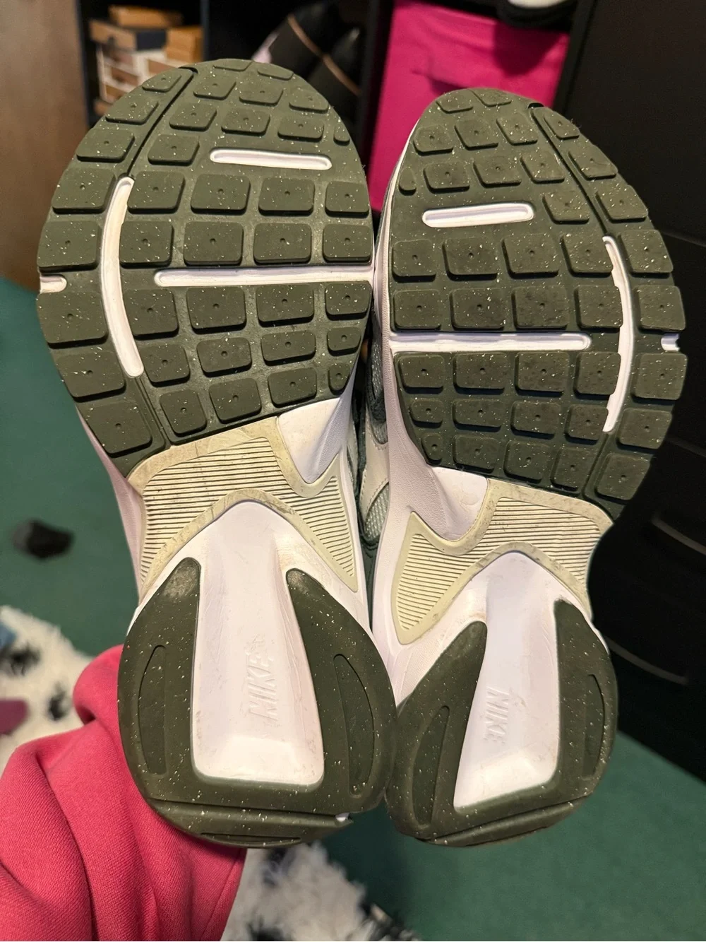 Nike AL8 - Picture 3 of 3
